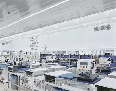 施華洛世奇的透明工廠技術(shù) 創(chuàng)新與美學的完美融合